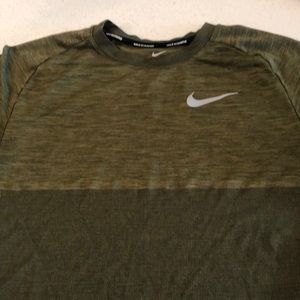 Nike Dri-Fit Knit Running Shirt Small Green